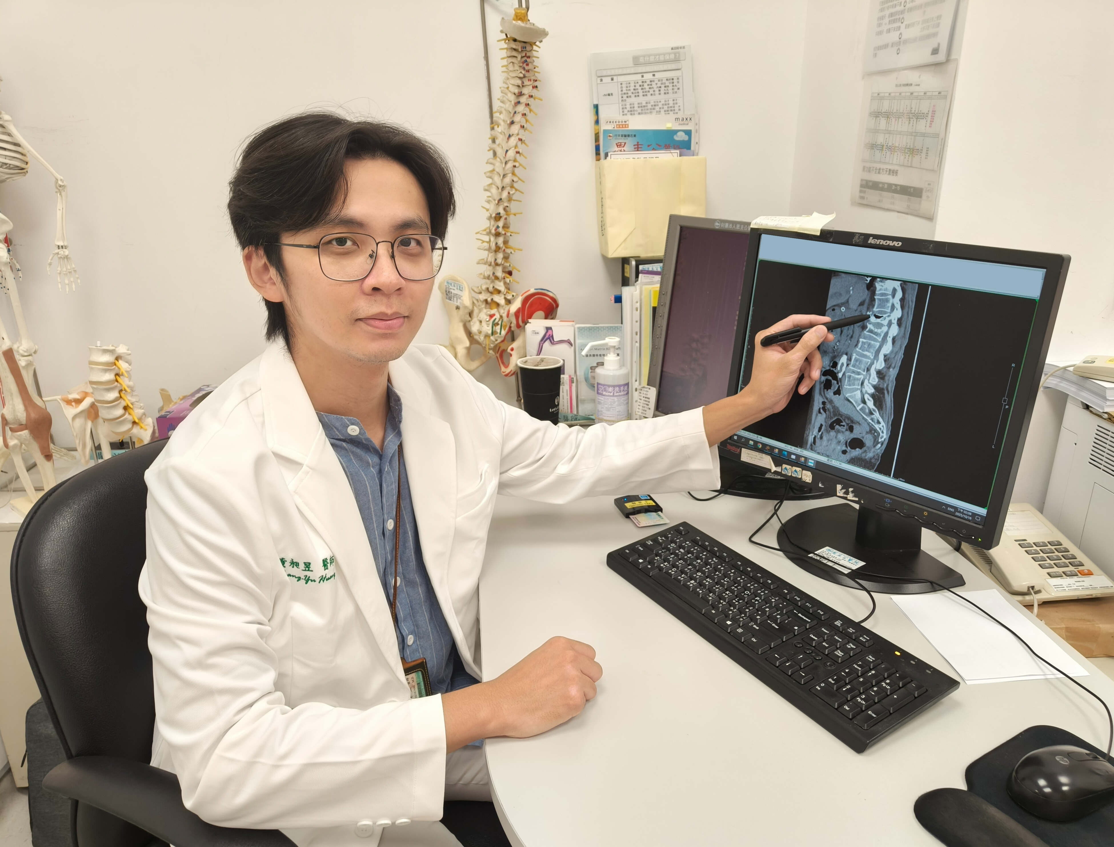 年長族群應定期檢測骨密度、加強顧骨本飲食